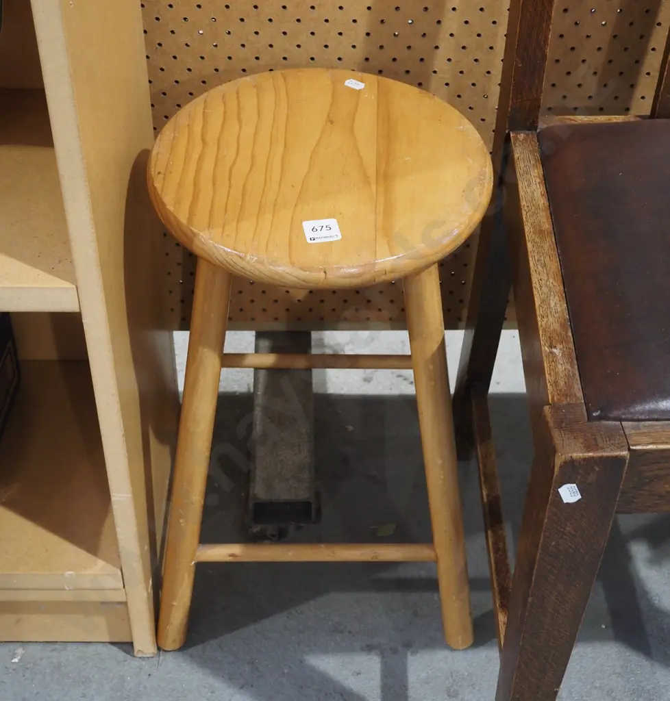 small wooden stool Image 1++