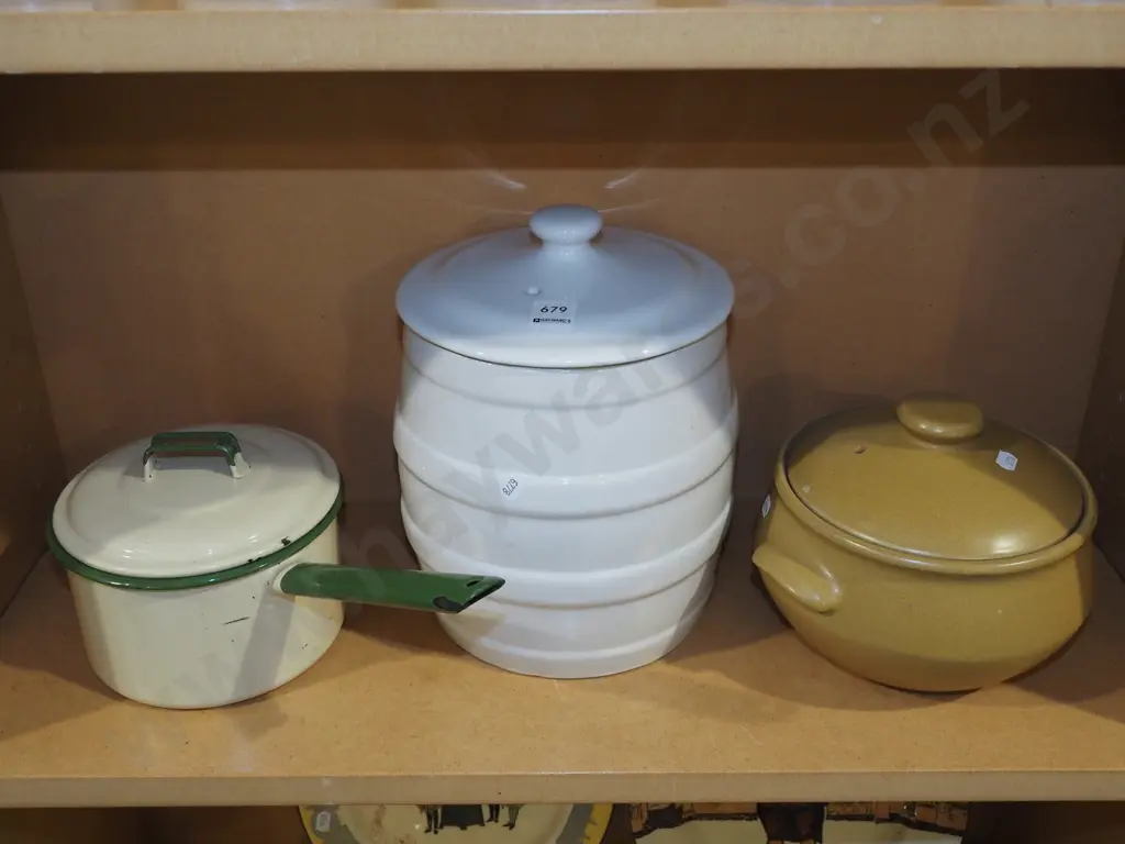 enamel pot, Denby casserole, reproduction storage crock Image 1++