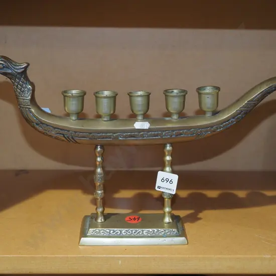 brass dragon themed candelabra L370