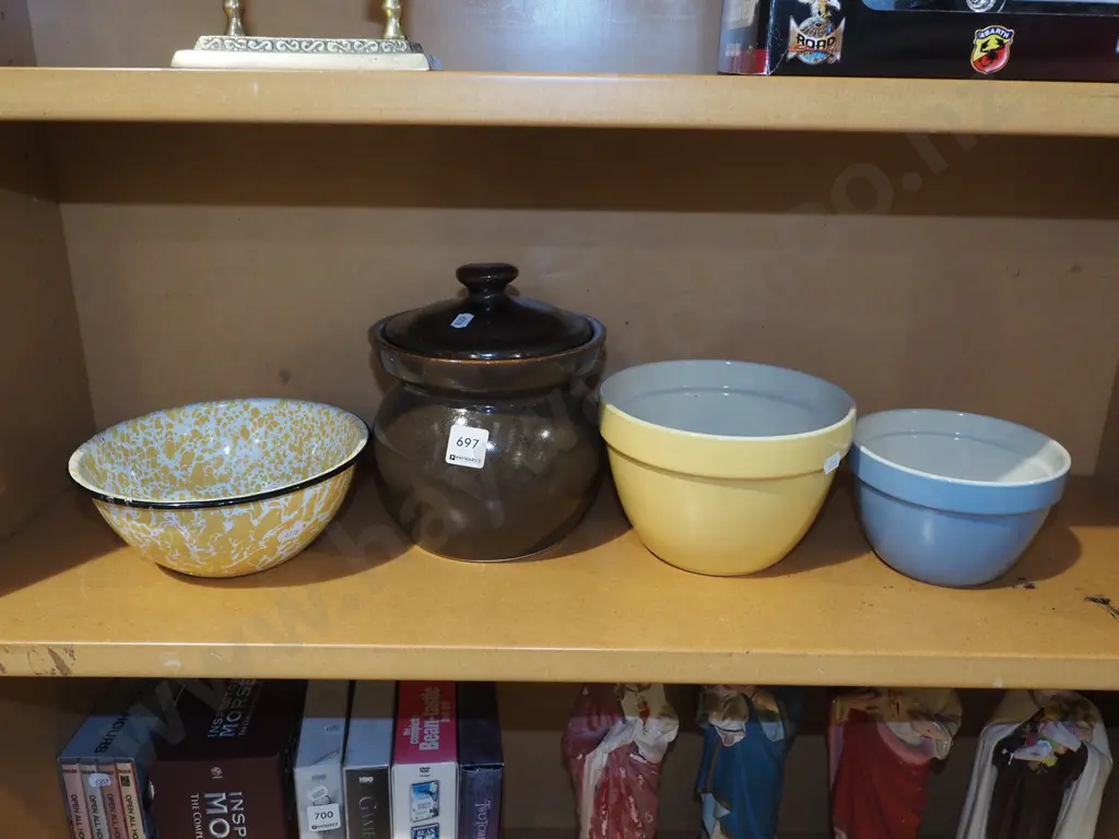 2x mixing bowls, enamel bowl, ceramic lidded biscuit barrel Image 1++