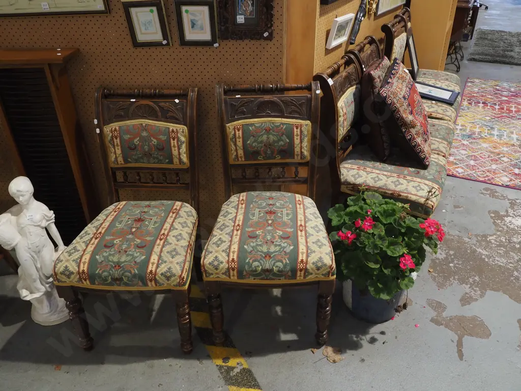 6x turned leg and carved upholstered Victorian dining chairs Image 1++