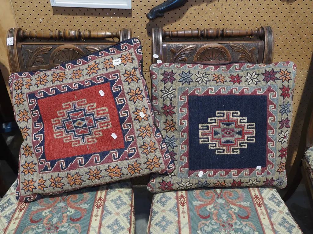 2x needlework cushions Image 1++