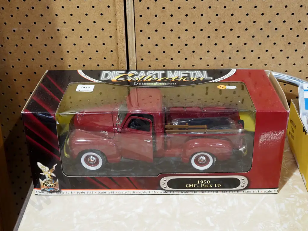 diecast scale 1:8 model of 1950 GMC pickup truck Image 1++