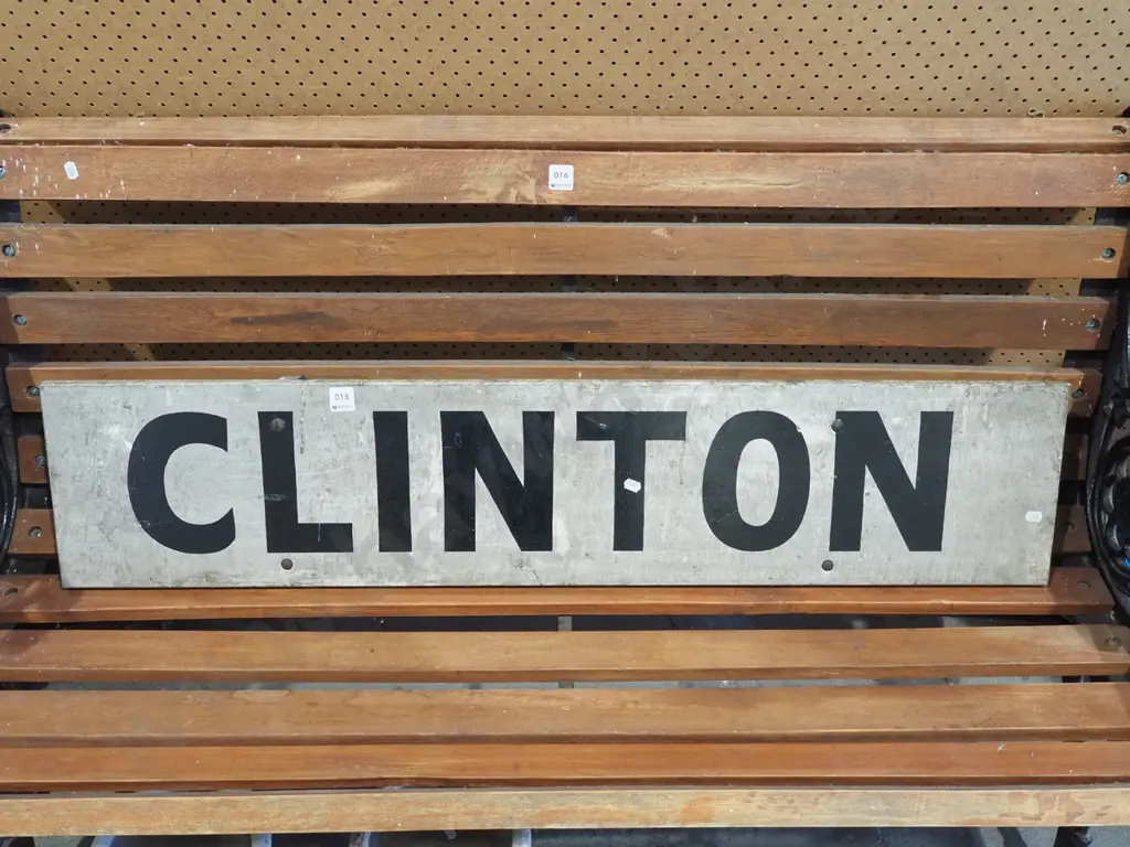 hand painted wooden Clinton sign L1065 Image 1++