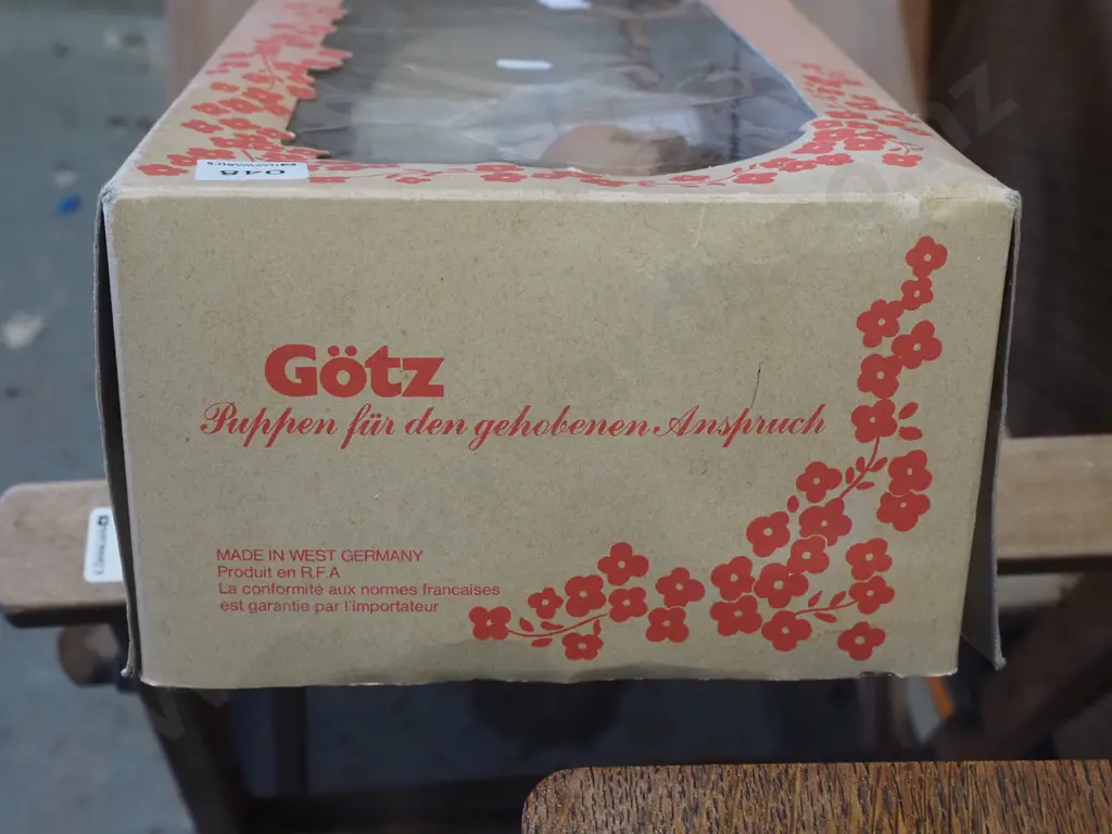 box; Gotz doll Image 1++