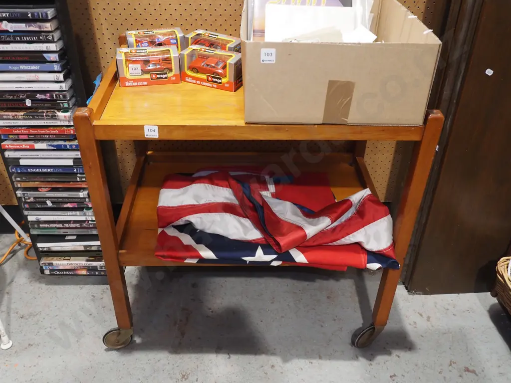 rimu 2 tier tea trolley Image 1++