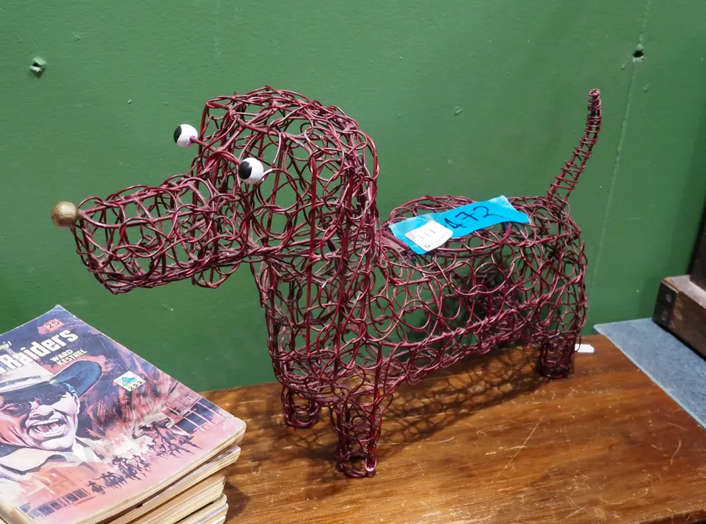 wire dog themed storage container L460 Image 1++
