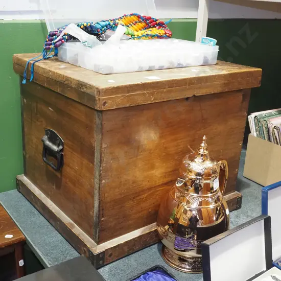 vintage tuck box H400 W490 D410
