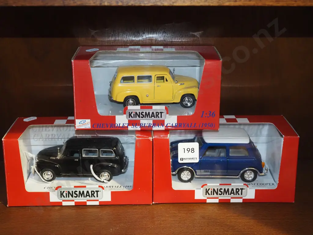 3x diecast scale model vehicles Image 1++