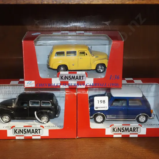 3x diecast scale model vehicles