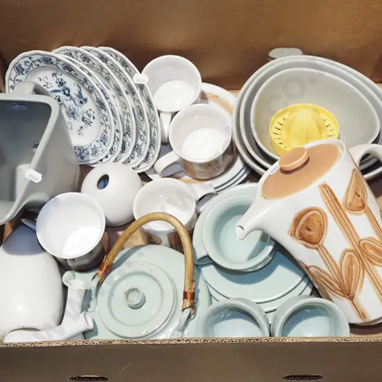 box; jugs, bowls, cups etc