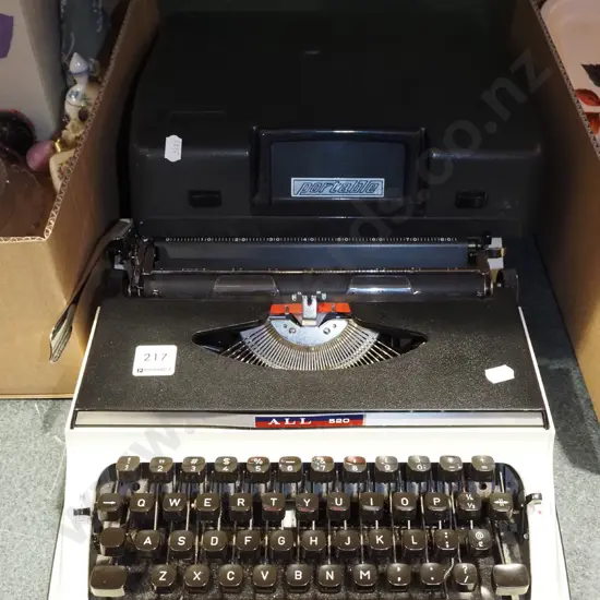 portable typewriter