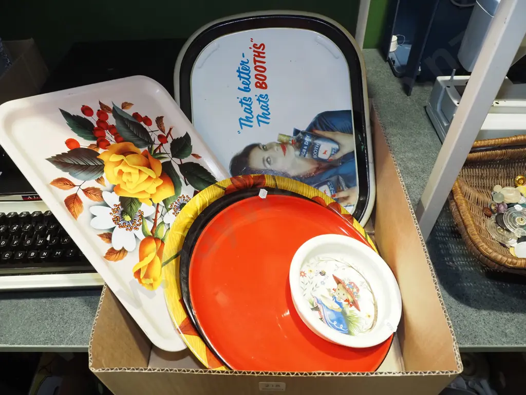 Kelston potteries babies bowls, tin trays Image 1++