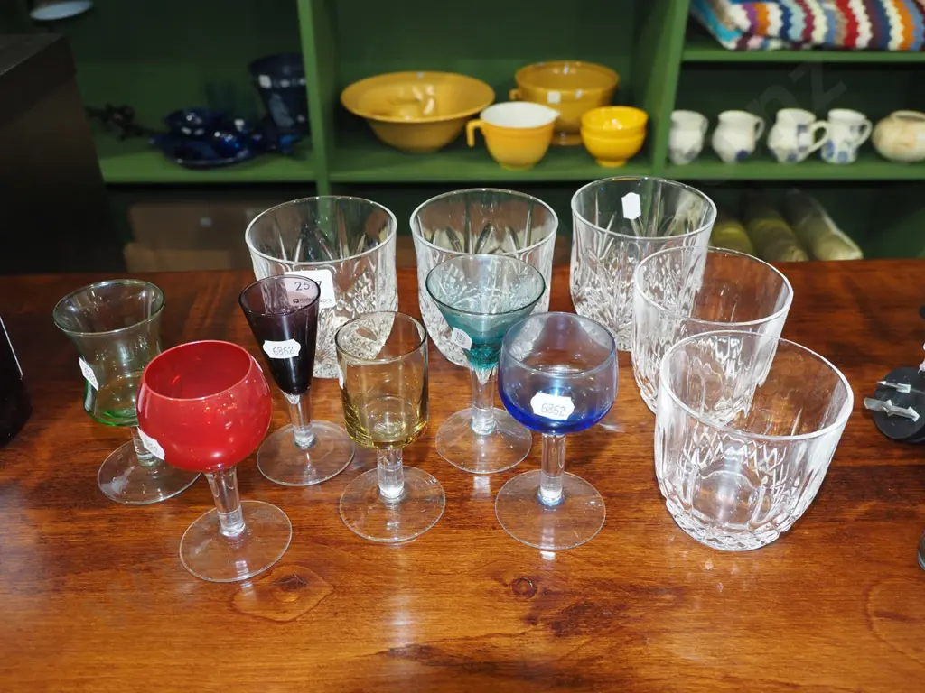 moulded crystal tumblers, 6x coloured sherry glasses Image 1++