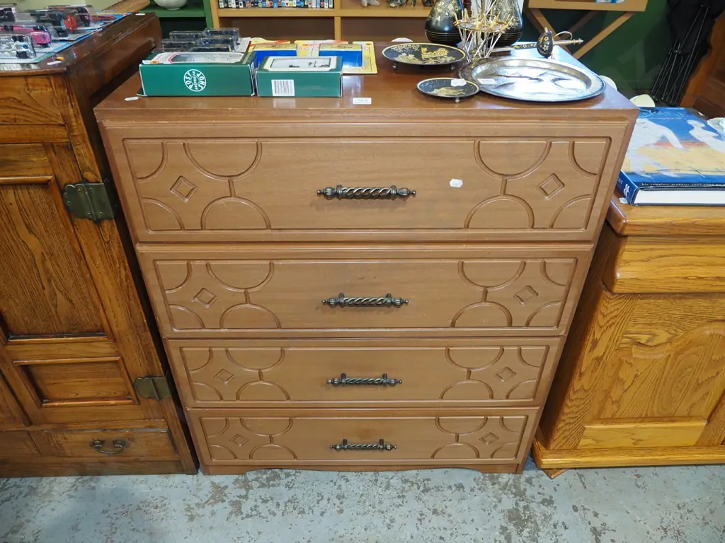 1970s mdf faux wood veneer 4 drawer chest H870 W735 D400 Image 1++