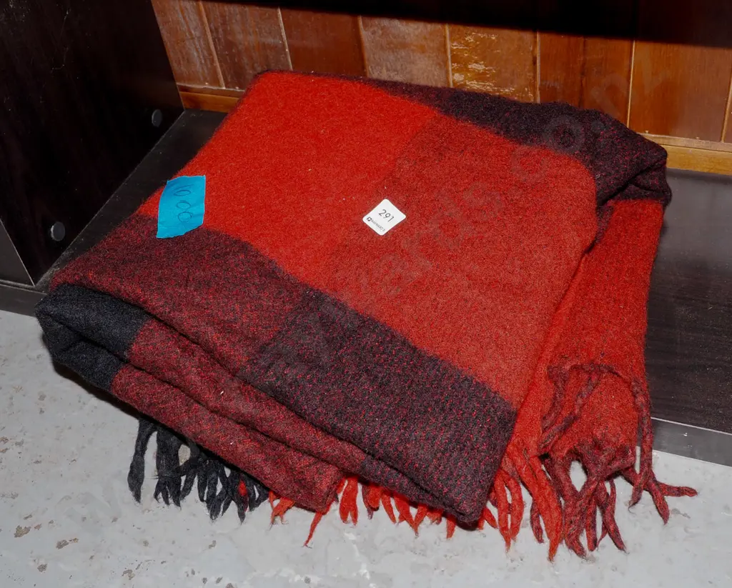 checked woollen blanket Image 1++
