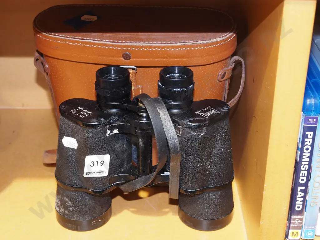 cased 10x50 field binoculars Image 1++