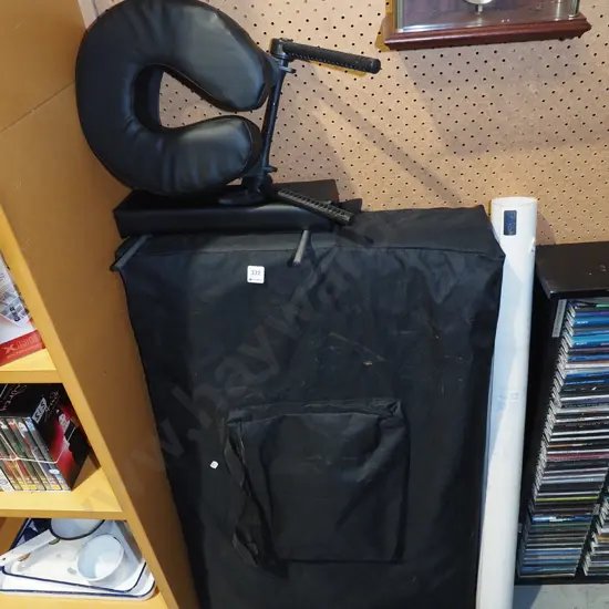 massage table