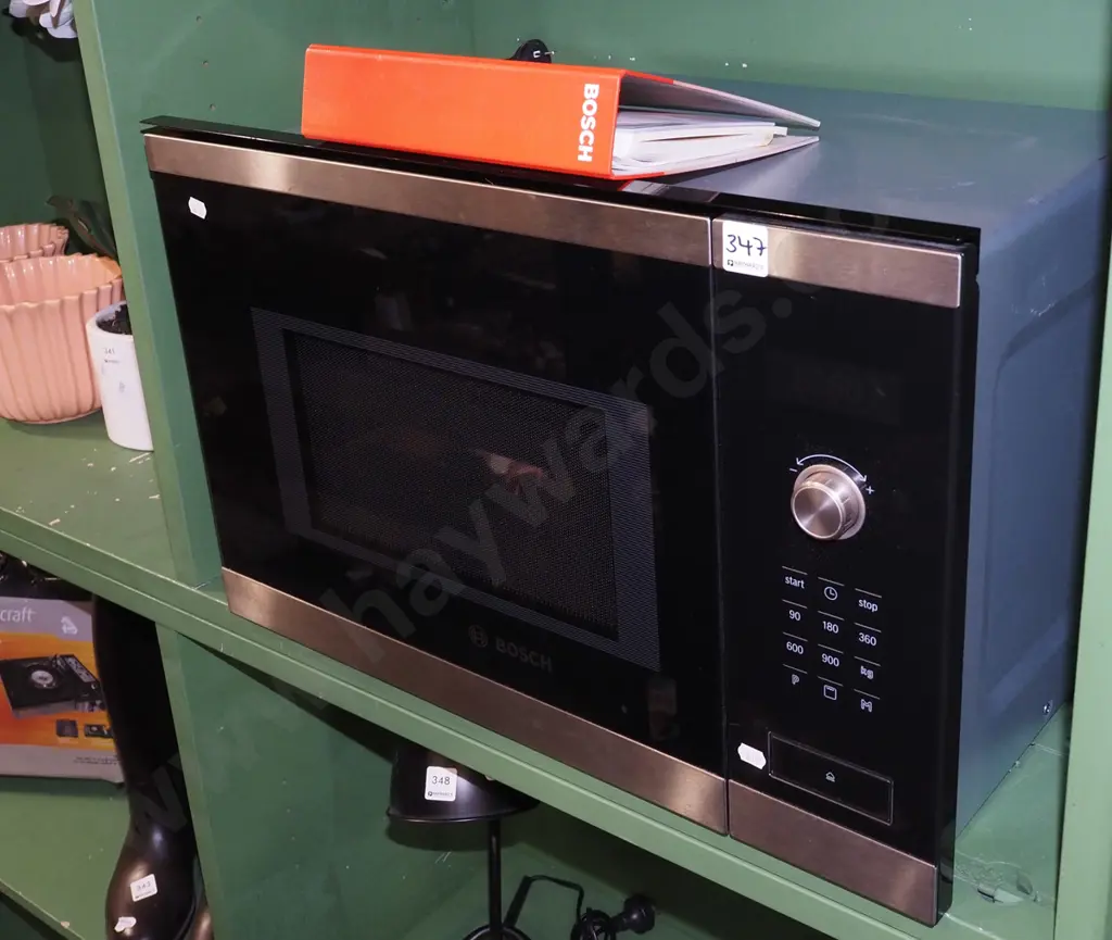 Bosch wall mounted microwave Image 1++