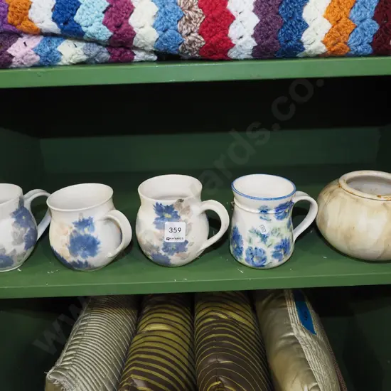 4x coffee cups, bowl