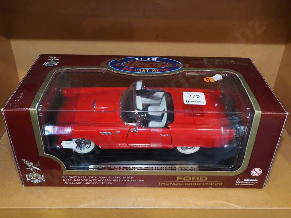 box; diecast model of 1955 Ford Thunderbird Image 1++