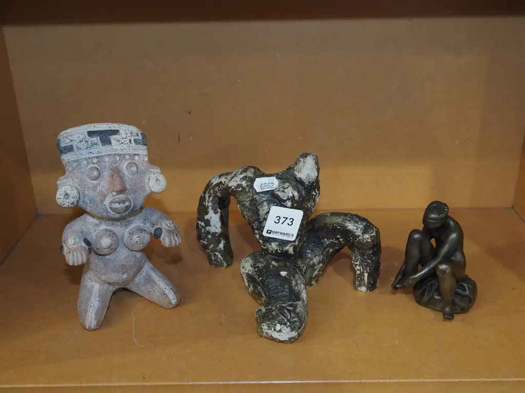 3x figurines Image 1++