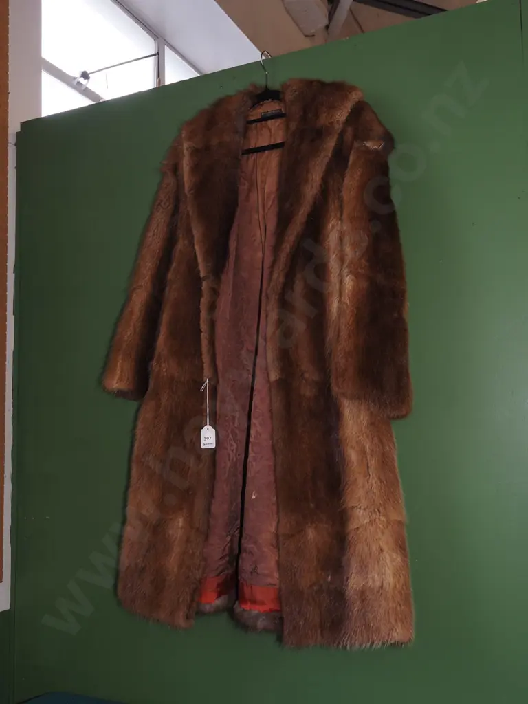 full length fur coat - damage and rip to arm Image 1++