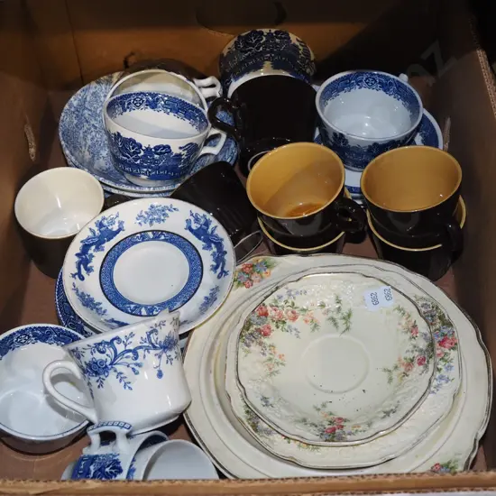 box; willow pattern cups, plates, Crown Lynn plates etc