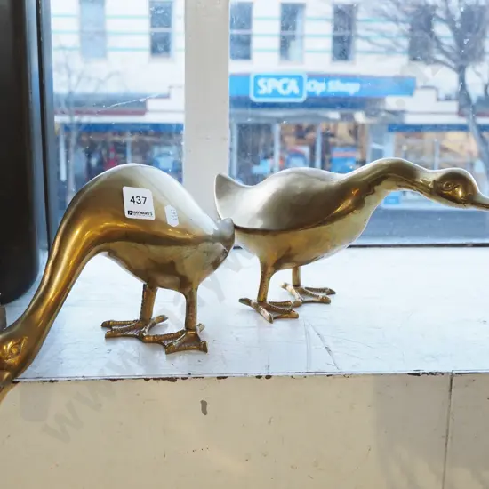 2x brass duck figurines H150