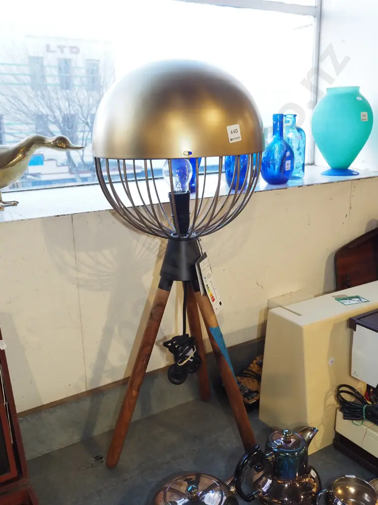 contemporary tripod based standard lamp - 1 leg loose, needs attention Image 1++
