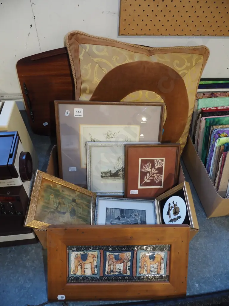 tray; cushion, artworks Image 1++