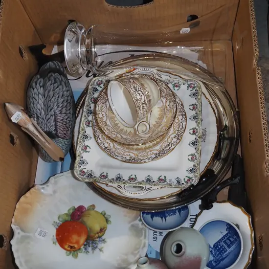 box; glass vases, trio, bird figurine etc