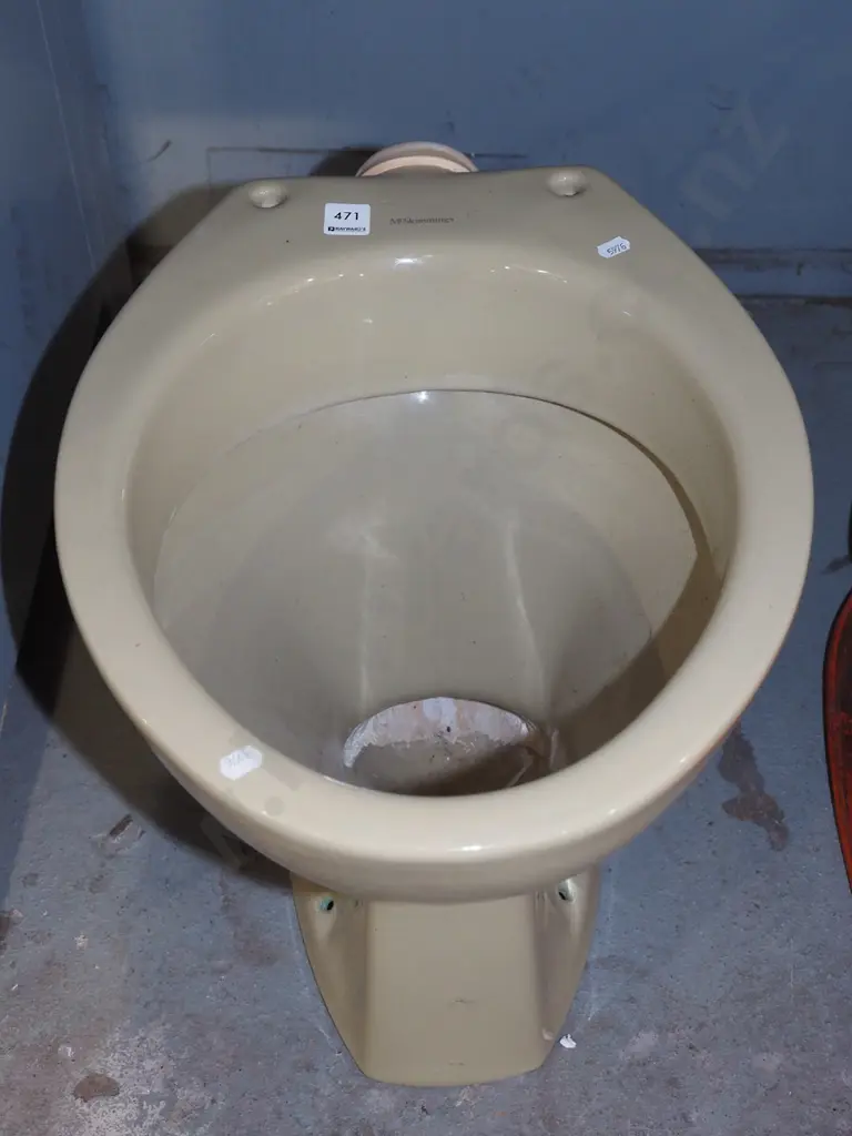 McSkimmings toilet Image 1++