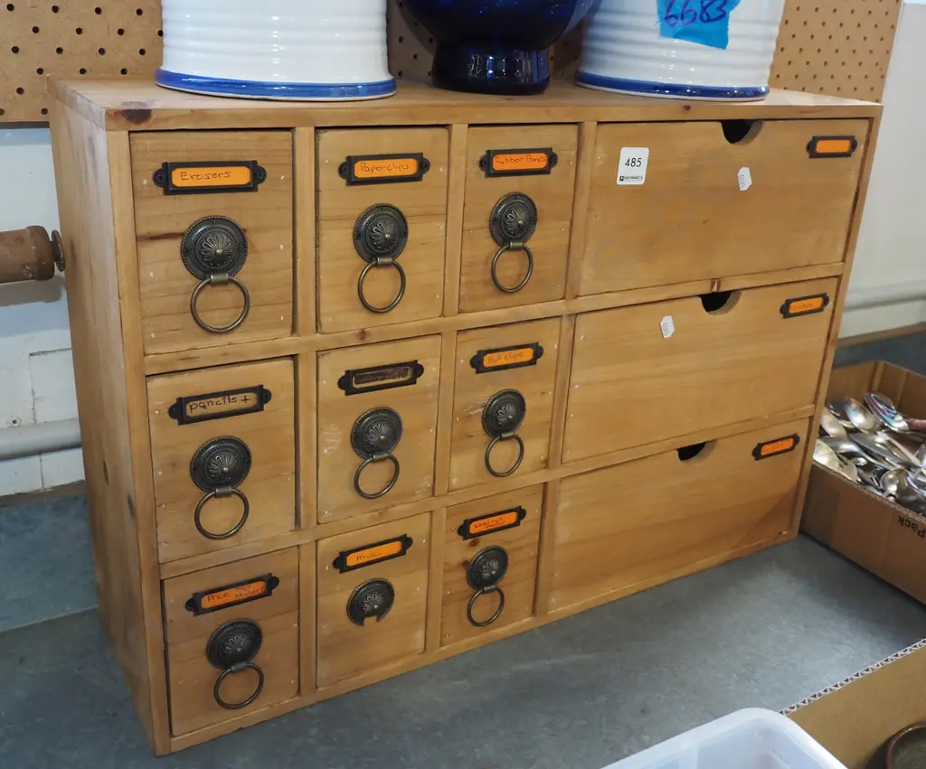 small pine 12 drawer chest H400 W595 Image 1++