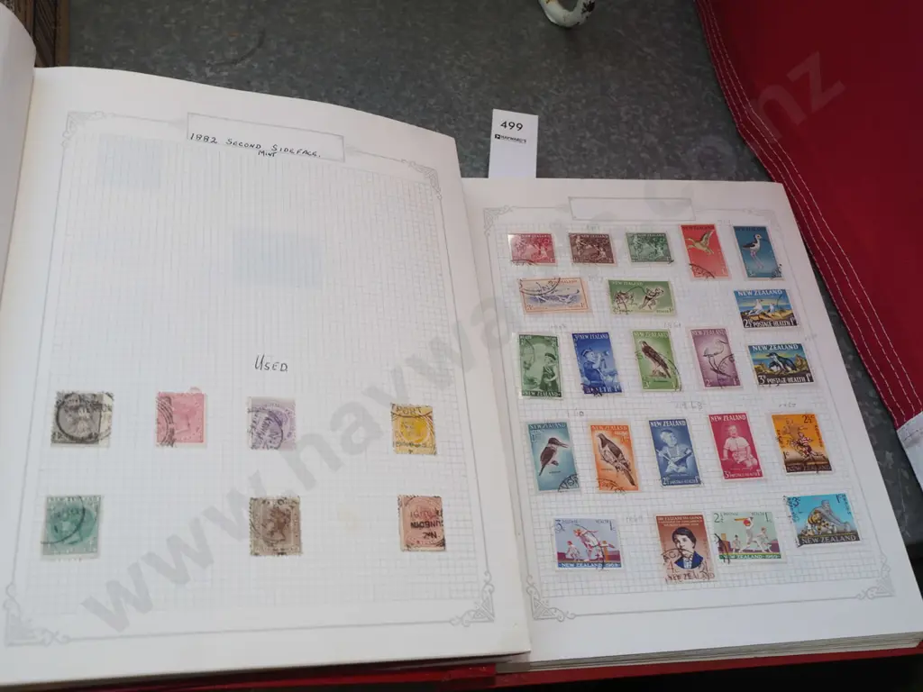 2x stamp albums Image 1++