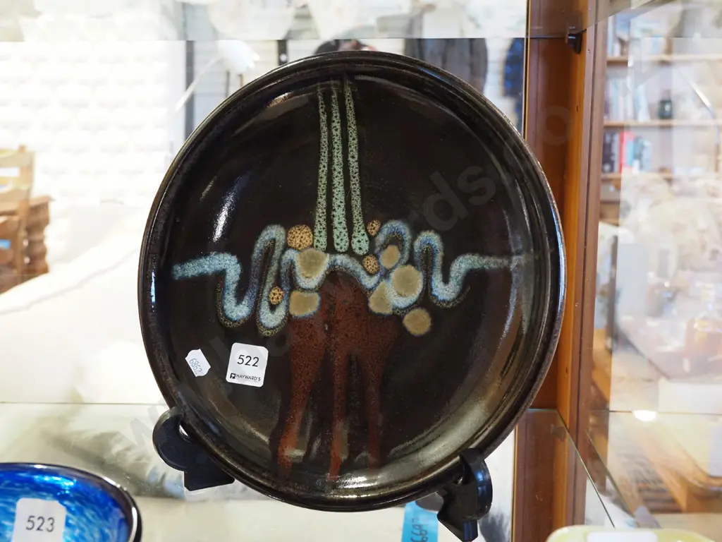 Brian Gartside NZ studio pottery plate Image 1++