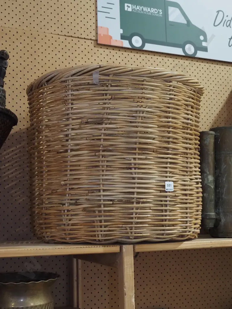 large cane wood basket H470 Image 1++