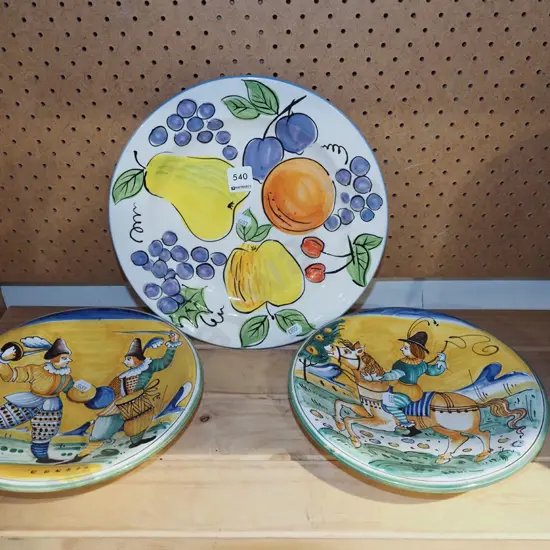 Karniko hand painted NZ plate, 2x Italian wall chargers