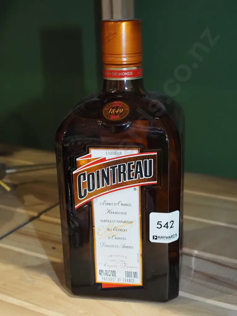 1L bottle of Cointreau Image 1++