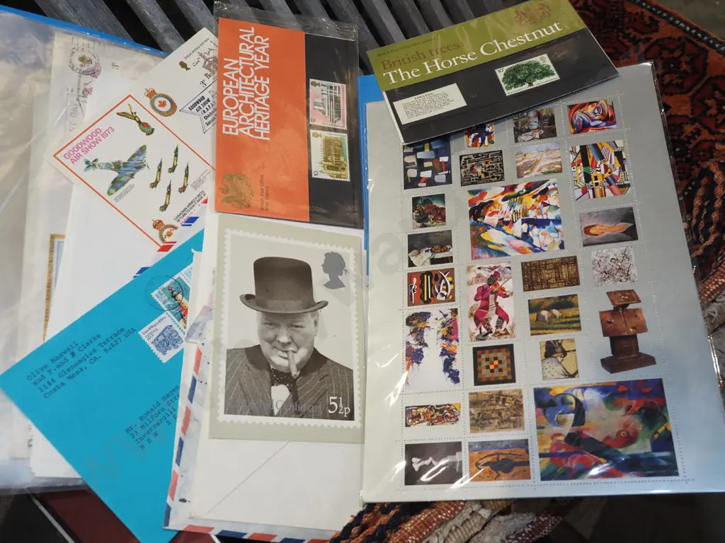 3x stamp albums Image 1++