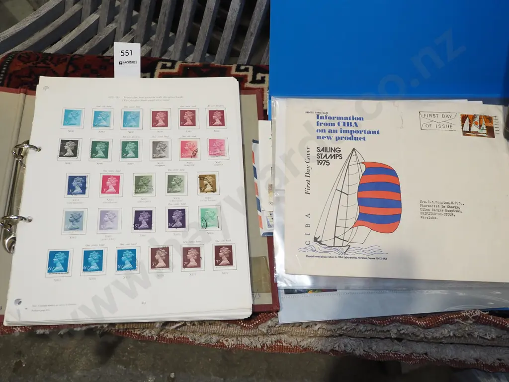 3x stamp albums Image 1++