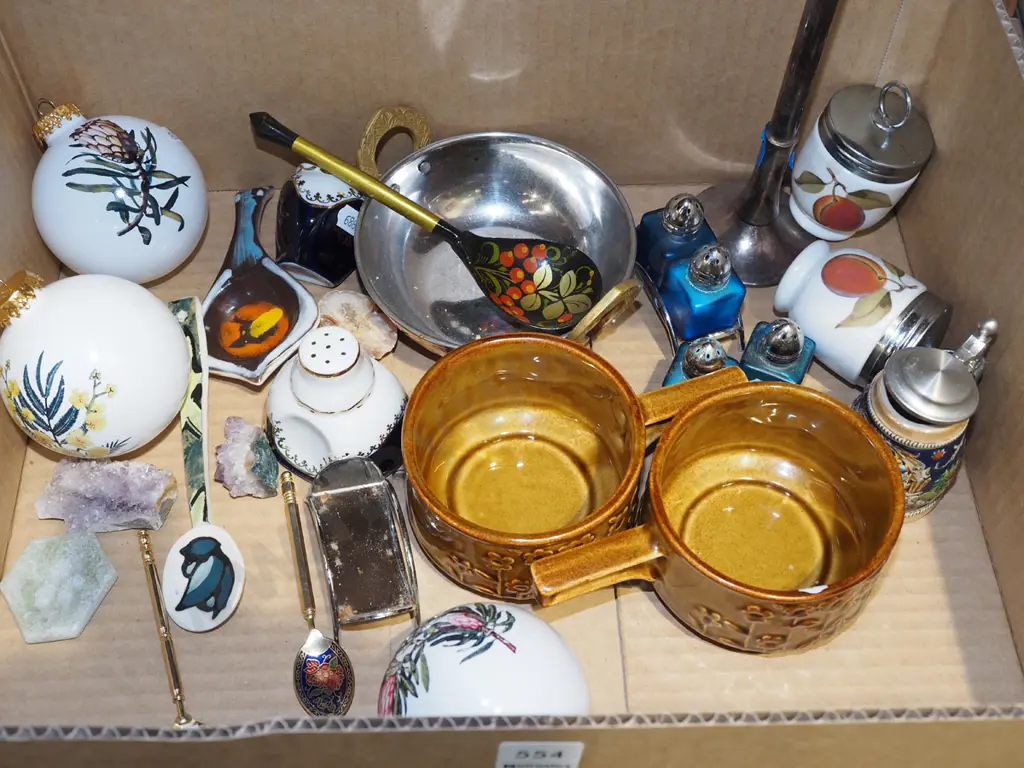 box; copper dishes, Crown Lynn soup bowls, Xmas tree decorations etc Image 1++