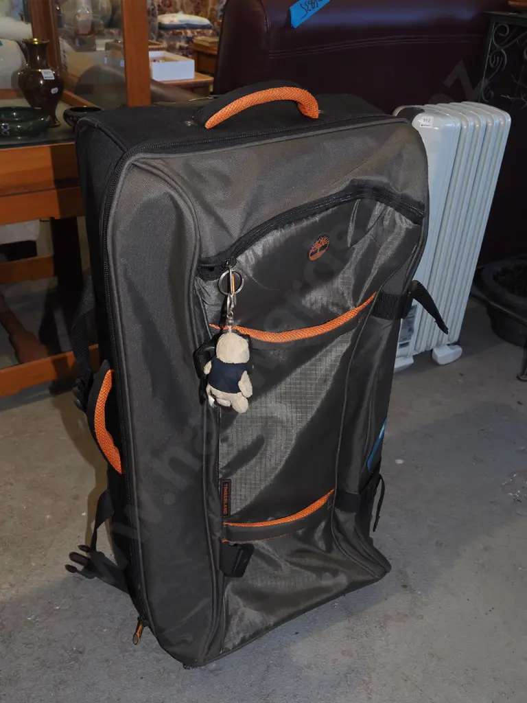 Timberland suitcase Image 1++