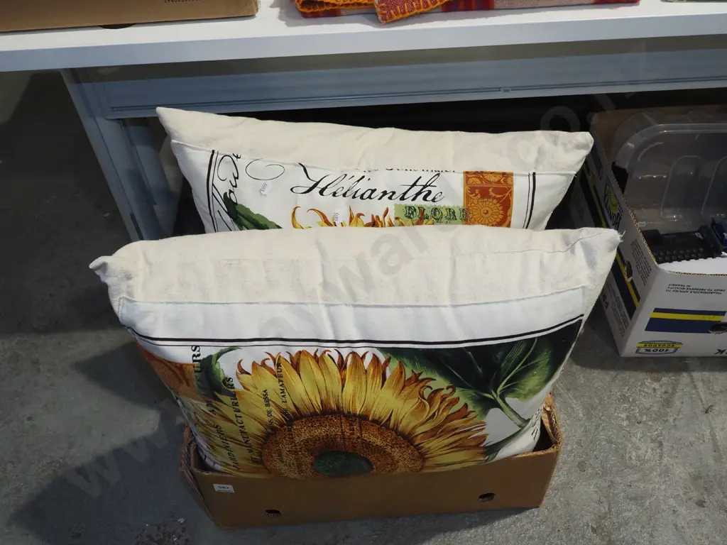 2x large sunflower decorated cushions Image 1++