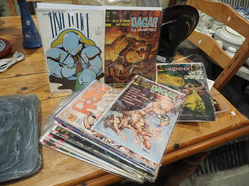 assorted comic books Image 1++