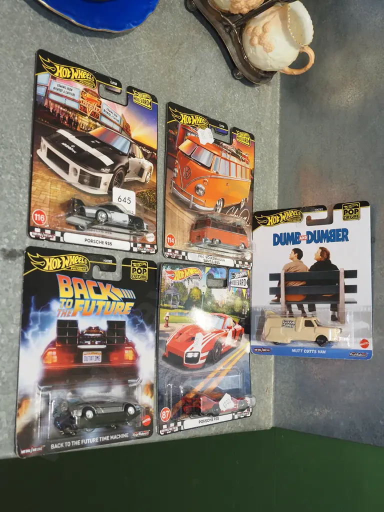 5x as new Hotwheels toy vehicles Image 1++