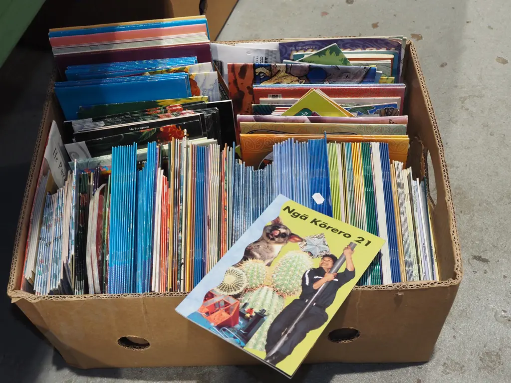 NZ Maori language school reading books Image 1++