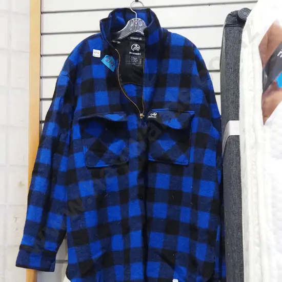 blue and black checked size XXXL Swanndri