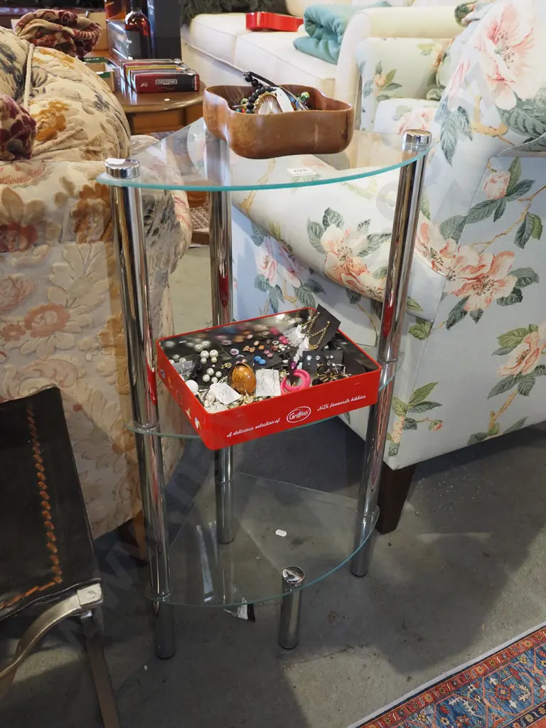 chrome and glass corner bathroom shelves H770 D300 Image 1++
