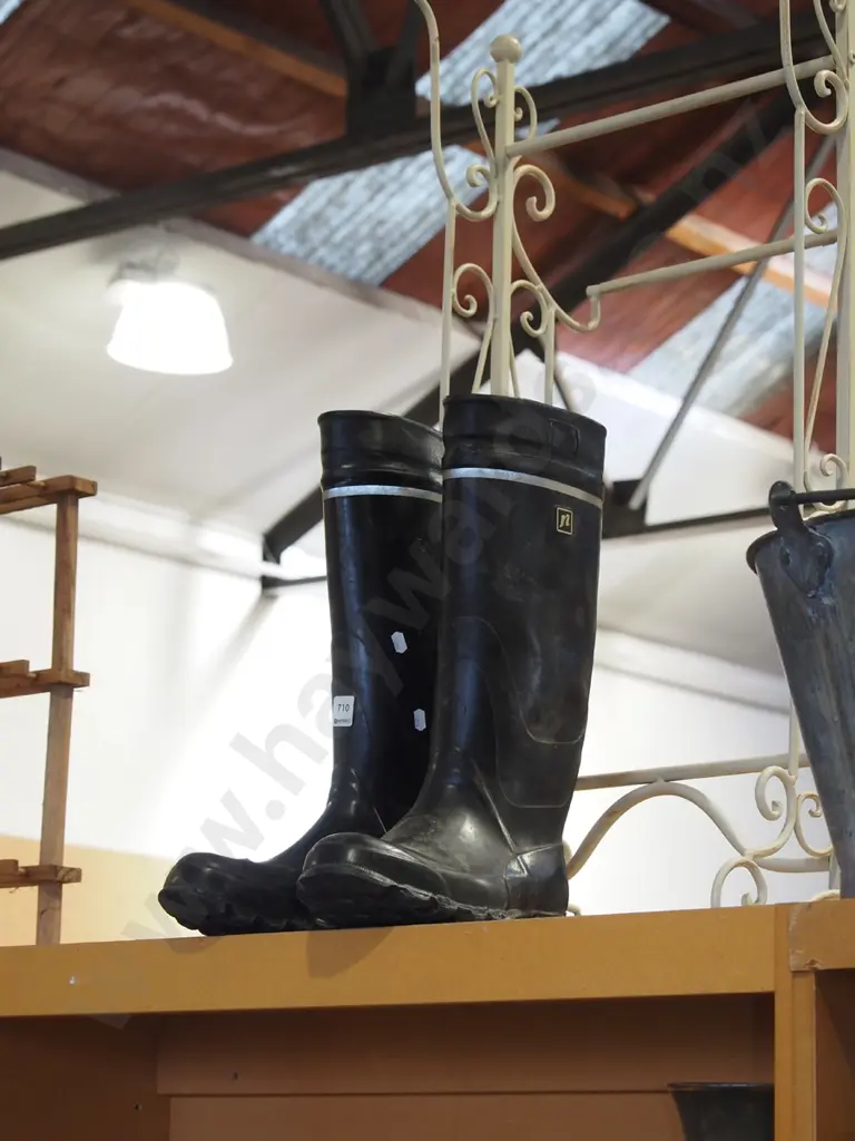 size 44 gumboots Image 1++